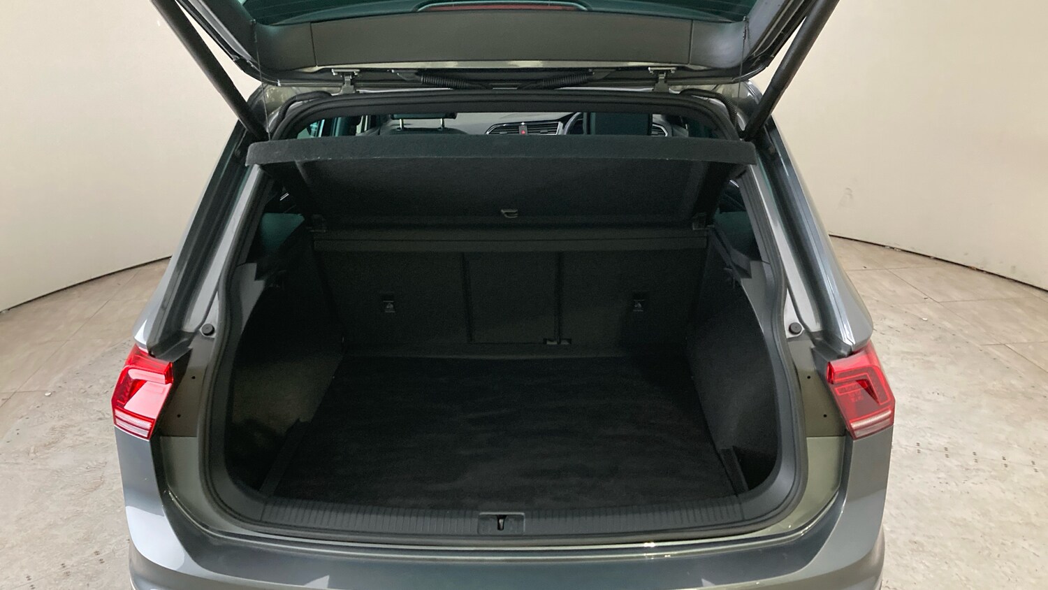 Used Volkswagen Tiguan 2019 for sale - 77758583: Photo 20