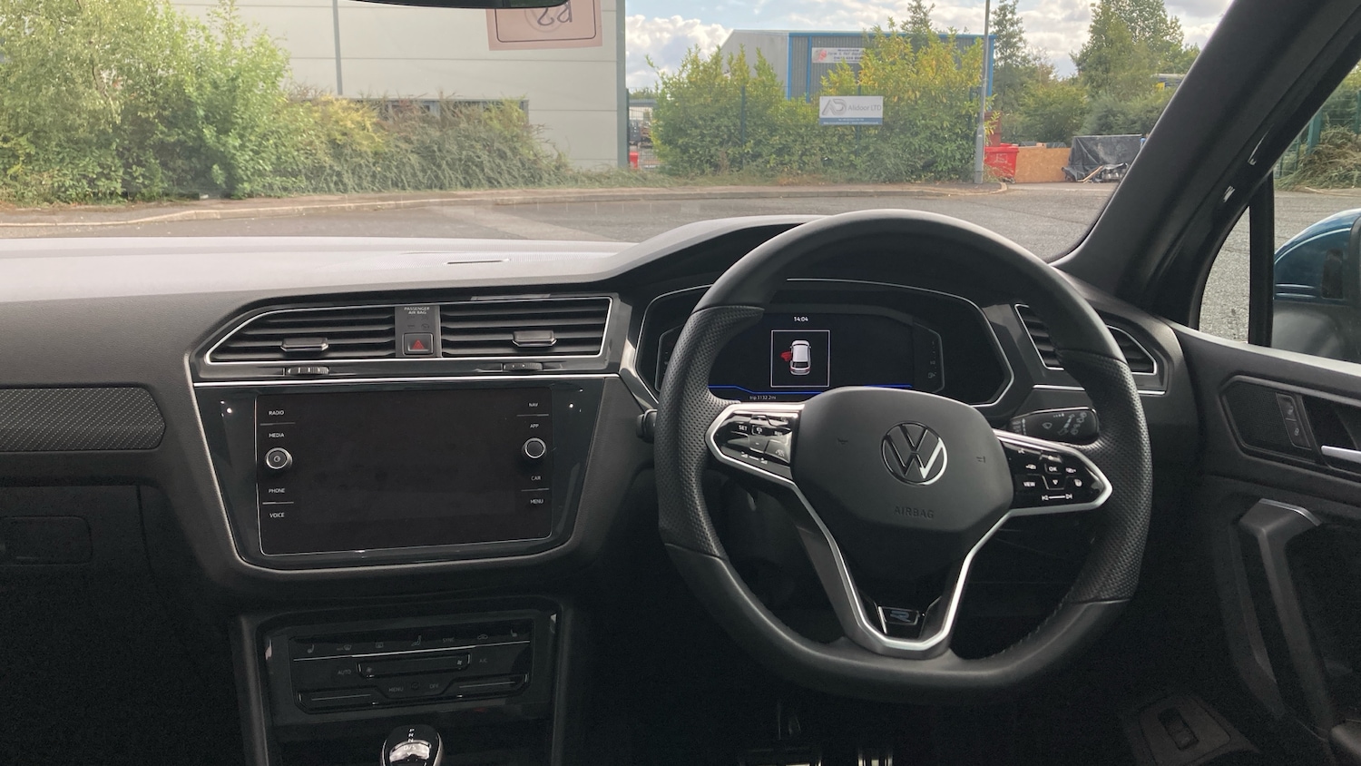 Used Volkswagen Tiguan 2023 for sale - 77033342: Photo 10