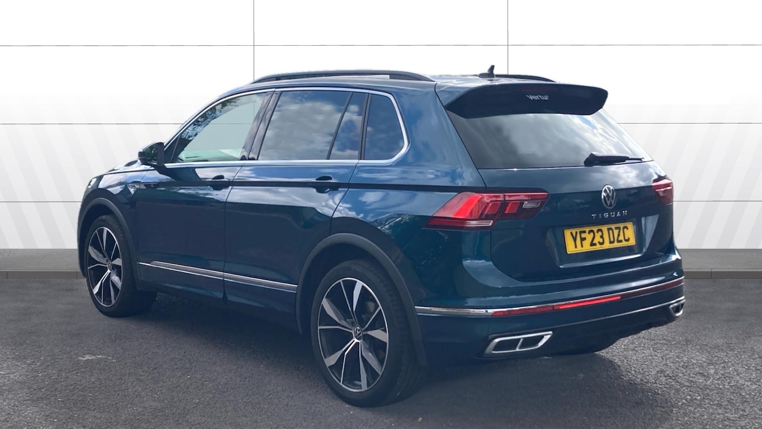 Used Volkswagen Tiguan 2023 for sale - 77033342: Photo 2