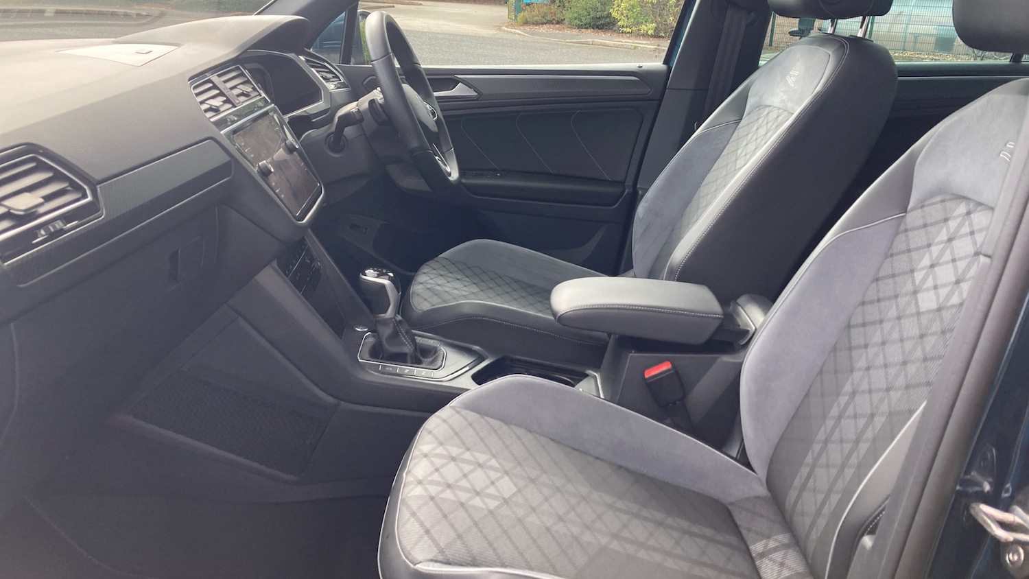 Used Volkswagen Tiguan 2023 for sale - 77033342: Photo 9