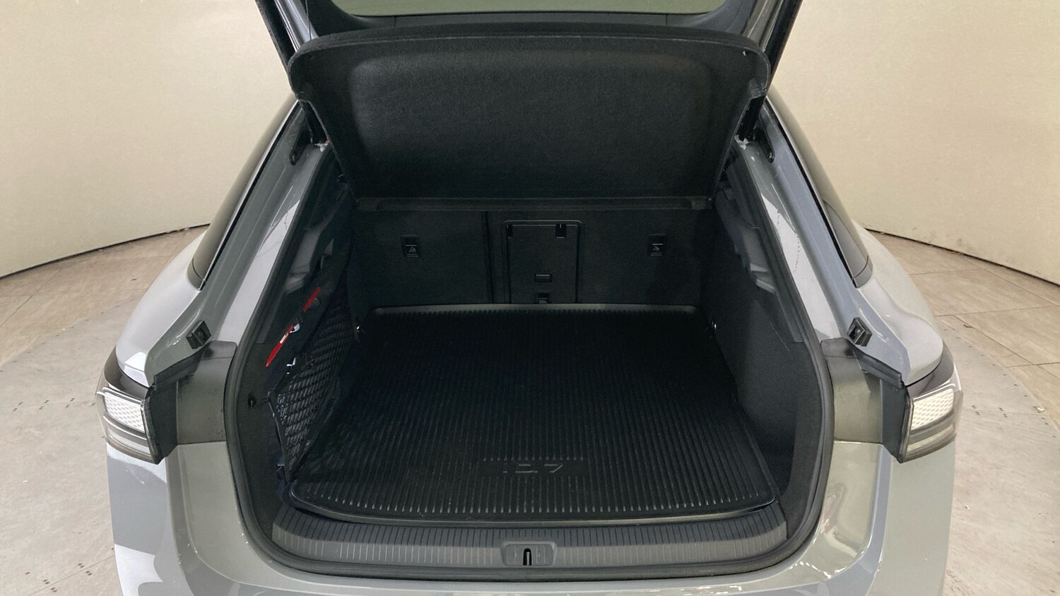 Used Volkswagen ID.7 2025 for sale - 77651024: Photo 20