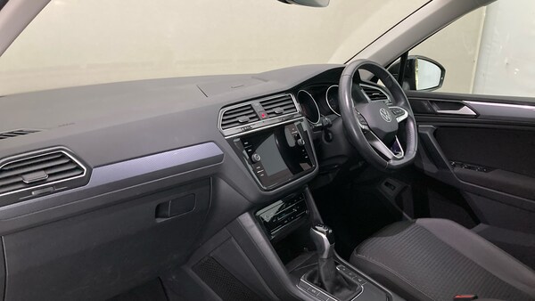 Used Volkswagen Tiguan 2022 for sale - 76181331: Photo 2