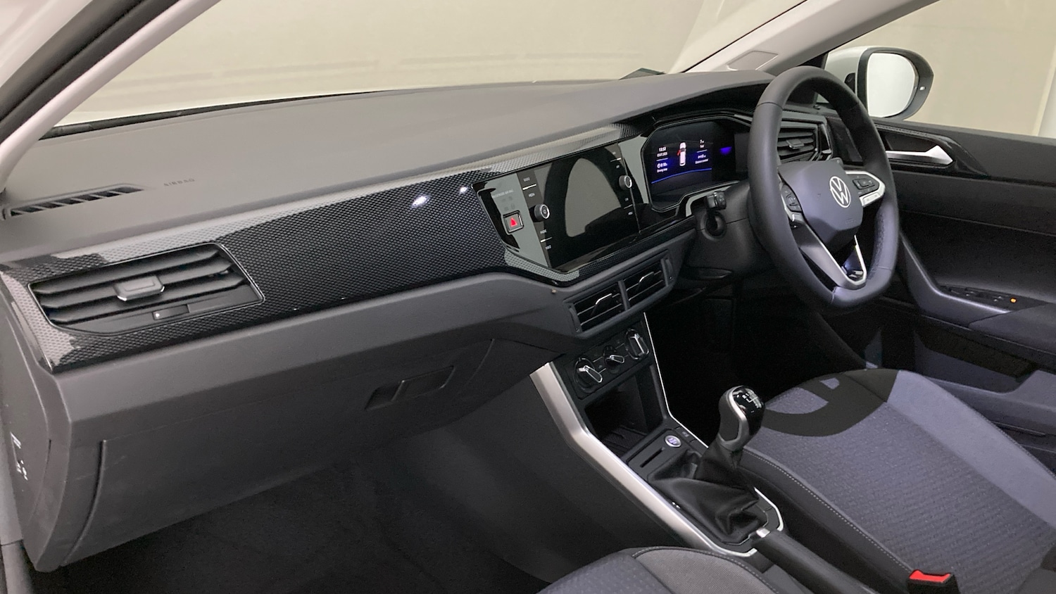 Used Volkswagen Taigo 2025 for sale - 77063843: Photo 2