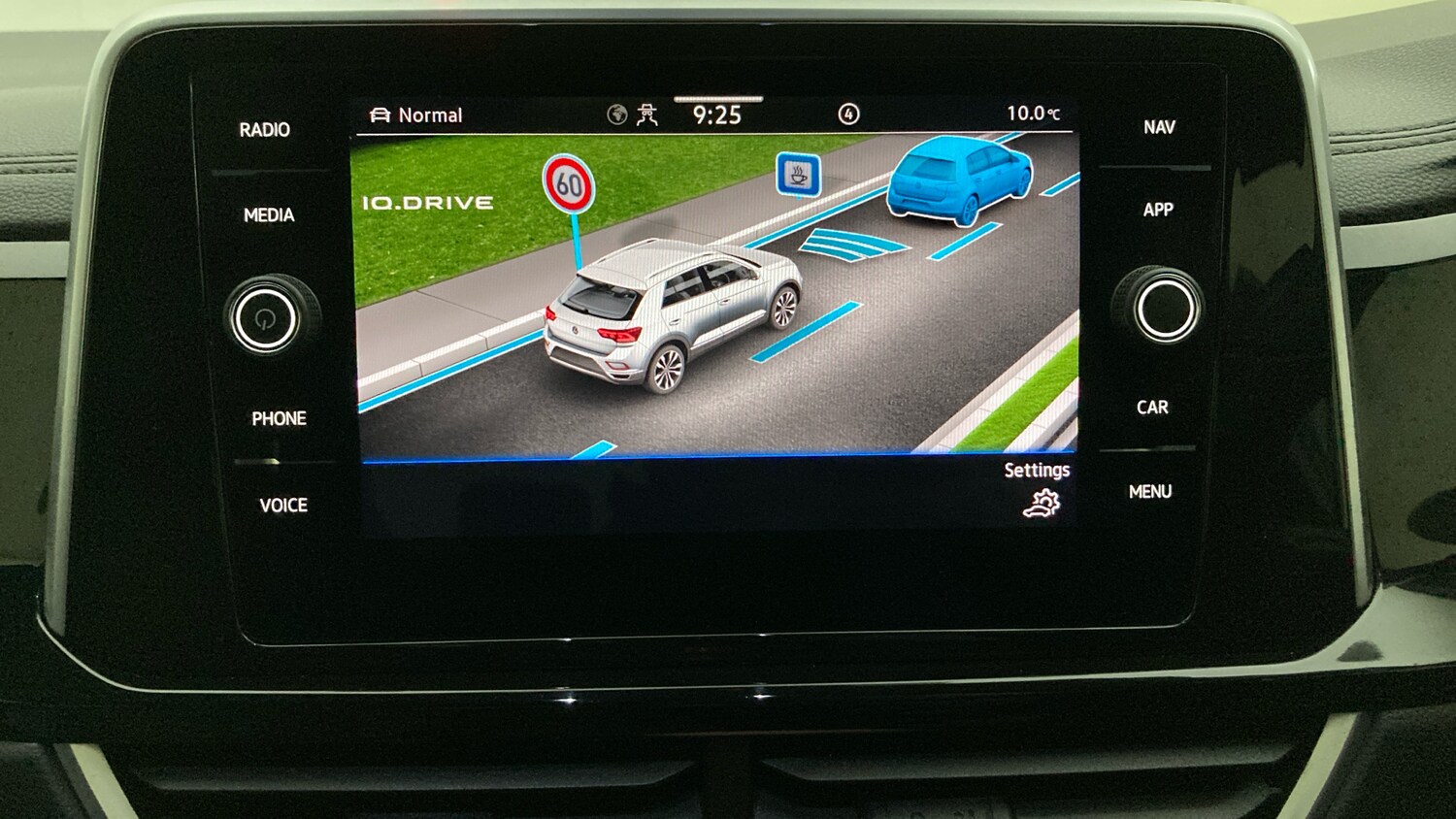 Used Volkswagen T-Roc 2023 for sale - 77689149: Photo 24