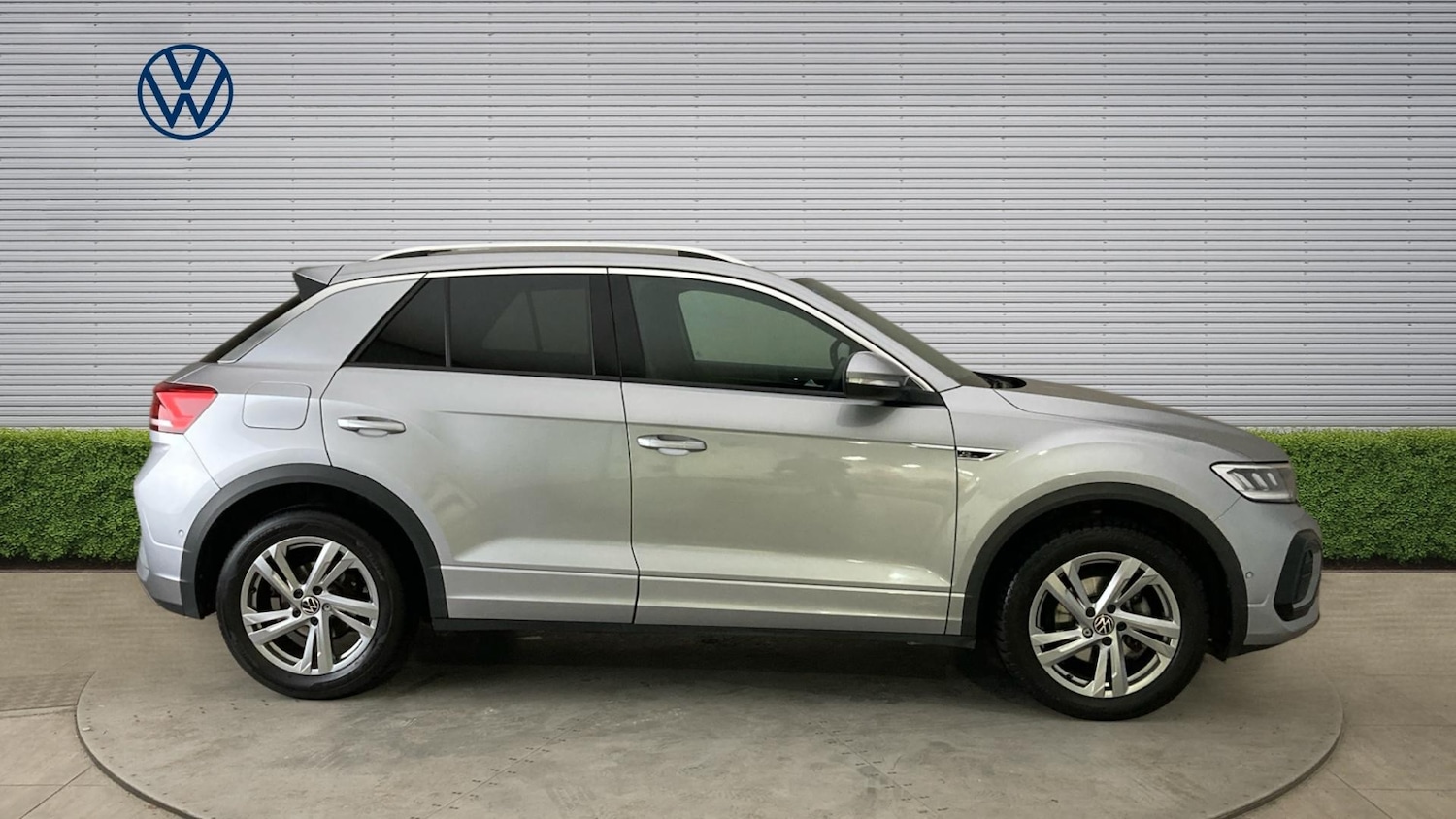 Used Volkswagen T-Roc 2023 for sale - 77689149: Photo 4
