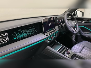 Used Volkswagen Tiguan 2024 for sale - 77997434: Photo