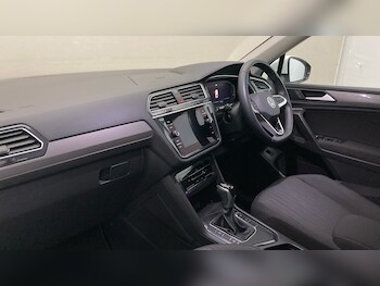 Used Volkswagen Tiguan Allspace 2023 for sale - 78284561: Photo