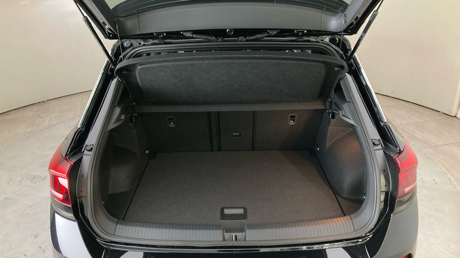 Used Volkswagen T-Roc 2025 for sale - 76075738: Photo 20