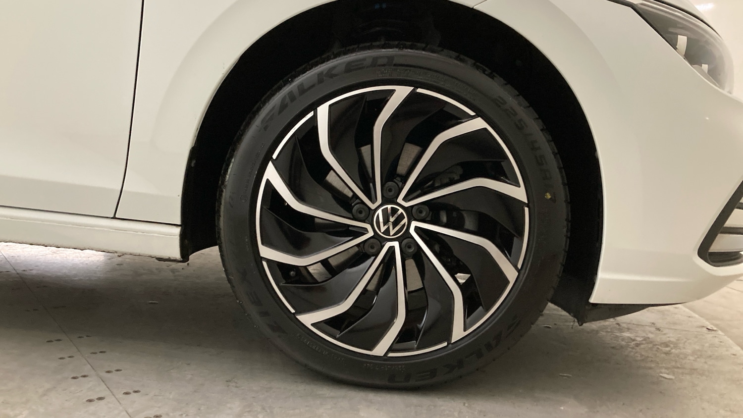 Used Volkswagen Golf 2023 for sale - 78131690: Photo 5