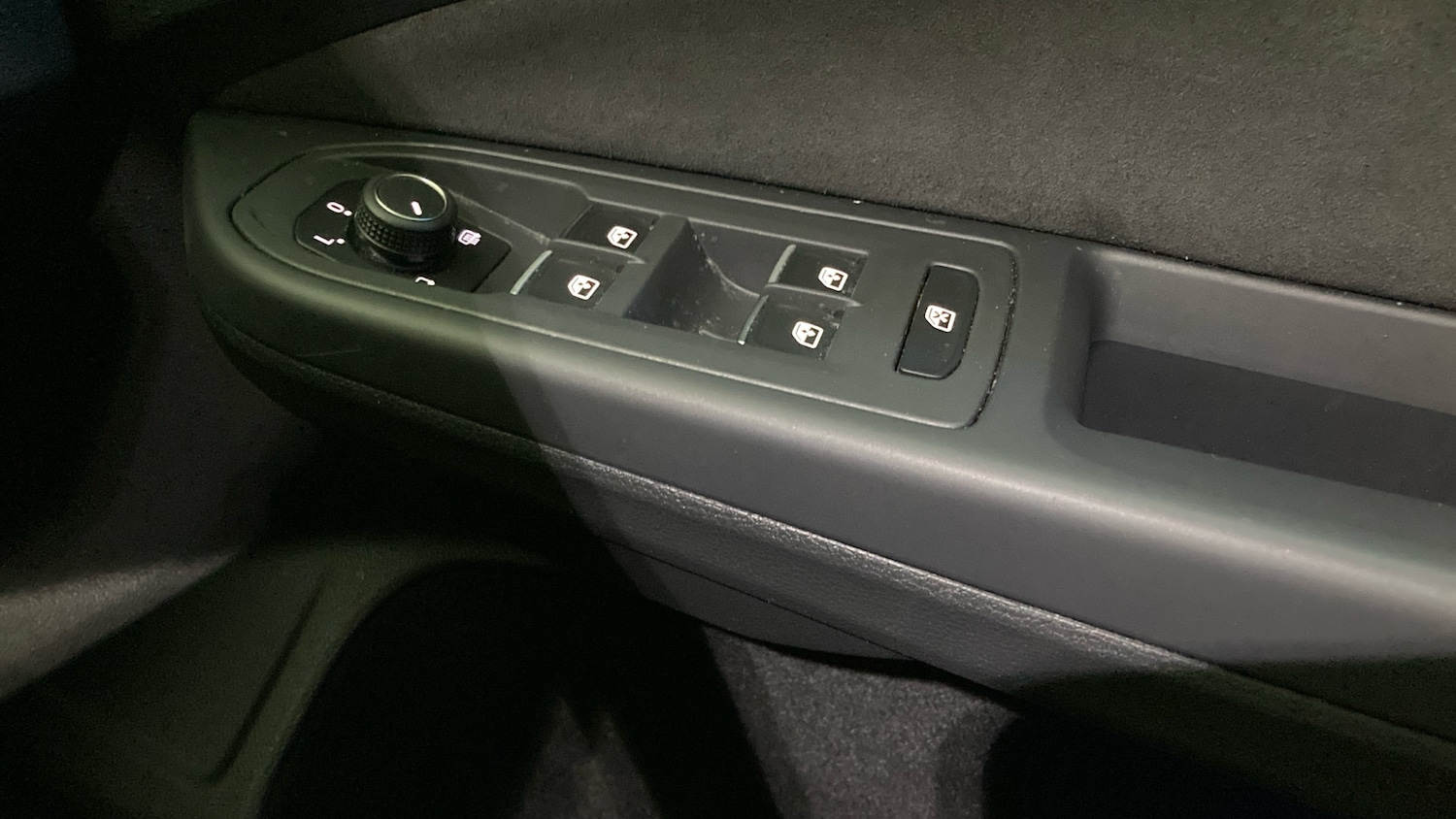 Used Volkswagen Golf 2024 for sale - 77035726: Photo 33