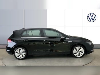 Used Volkswagen Golf 2024 for sale - 77035726: Photo