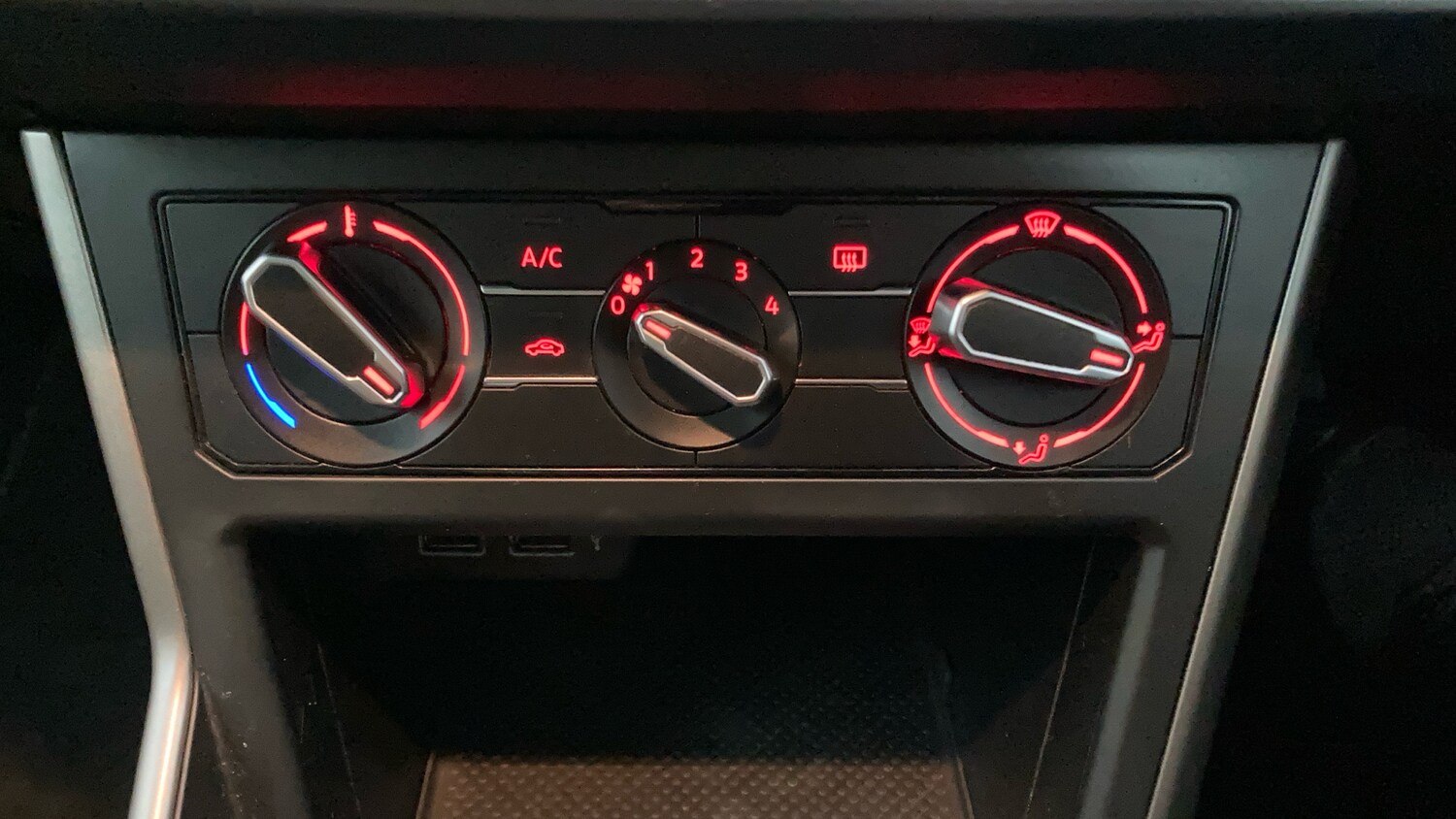 Used Volkswagen Polo 2020 for sale - 76627775: Photo 13