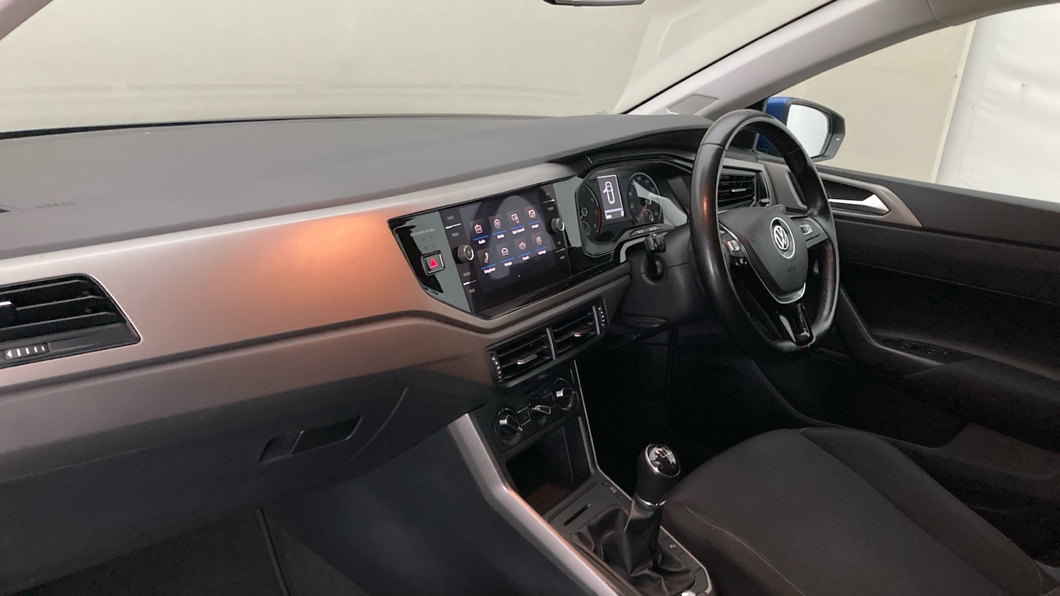 Used Volkswagen Polo 2020 for sale - 76627775: Photo 2