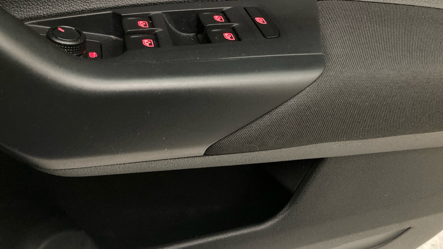 Used Volkswagen Polo 2020 for sale - 76627775: Photo 28