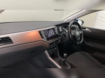 Used Volkswagen Polo 2020 for sale - 76627775: Photo