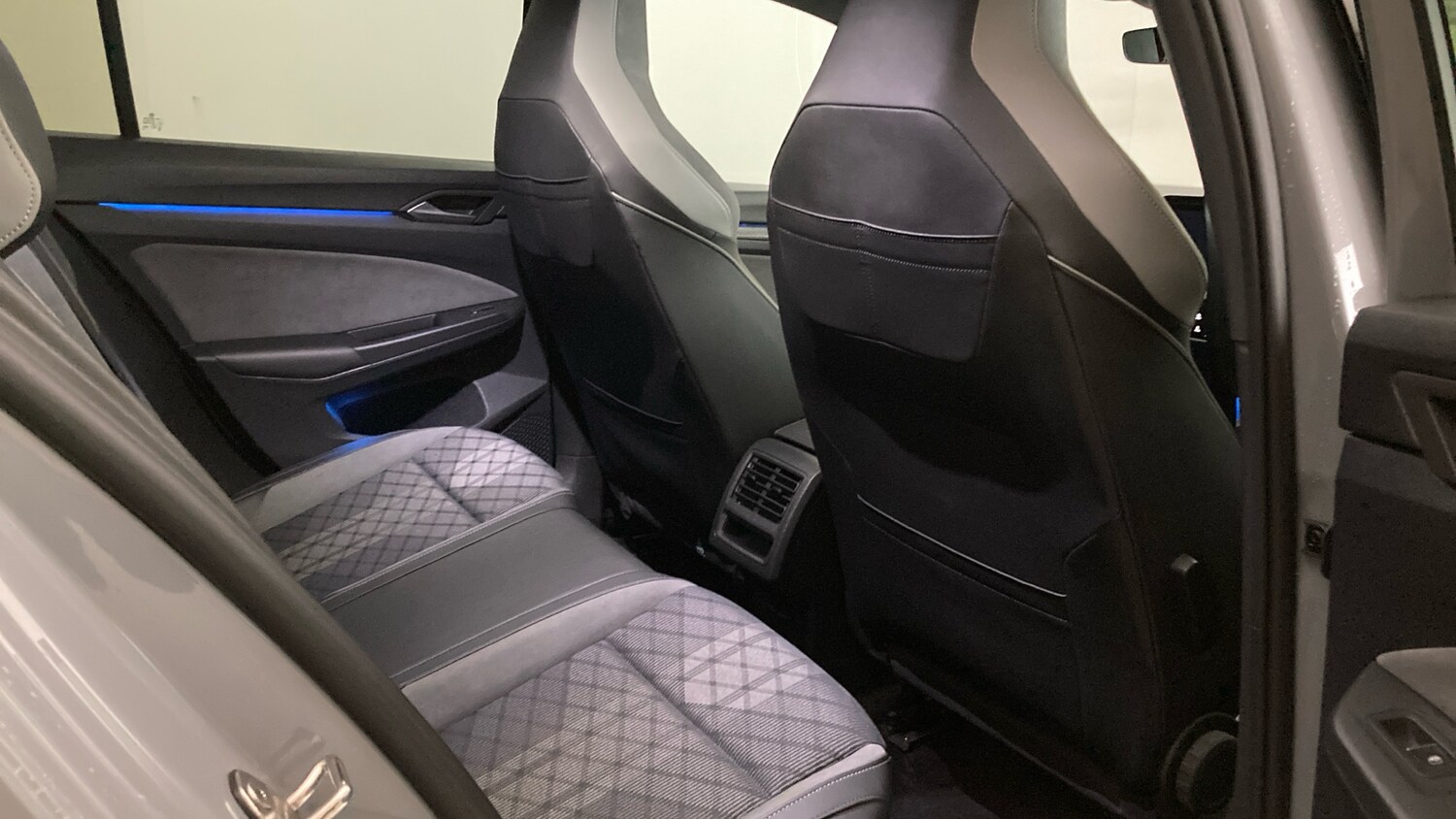 Used Volkswagen Golf 2021 for sale - 77487041: Photo 30