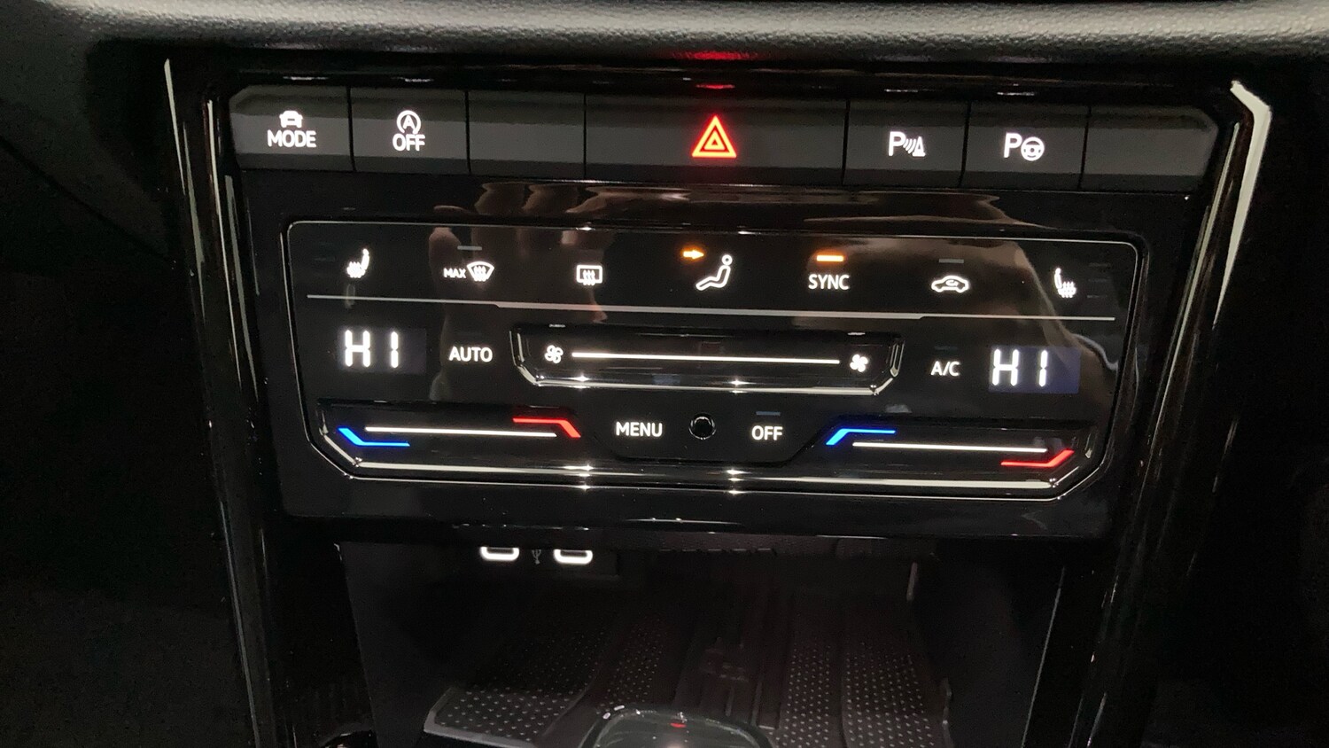 Used Volkswagen T-Roc 2025 for sale - 77715264: Photo 13