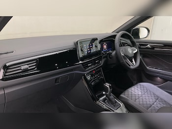 Used Volkswagen T-Roc 2025 for sale - 77715264: Photo