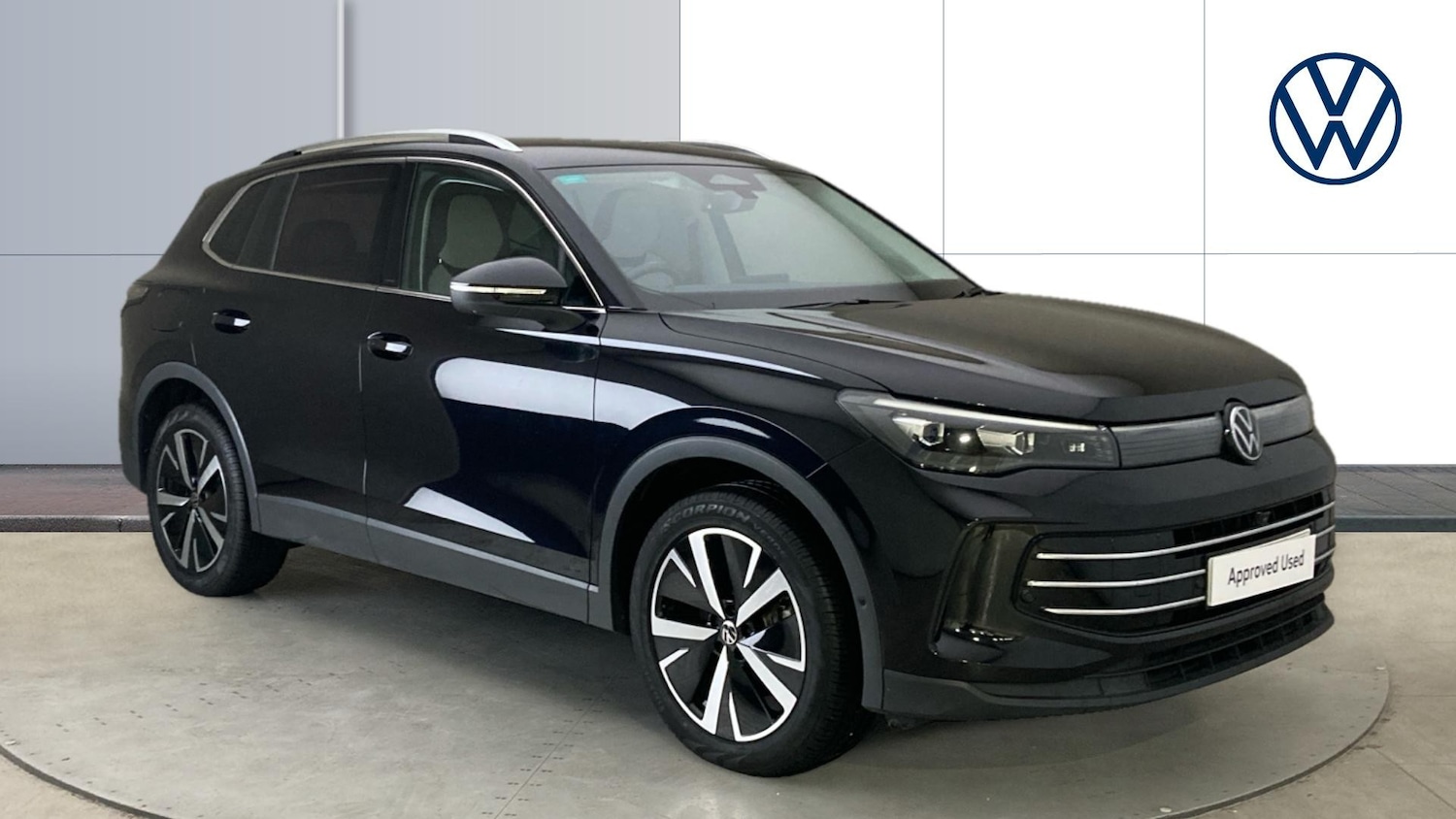 Used Volkswagen Tiguan 2024 for sale - 76568359: Photo 1