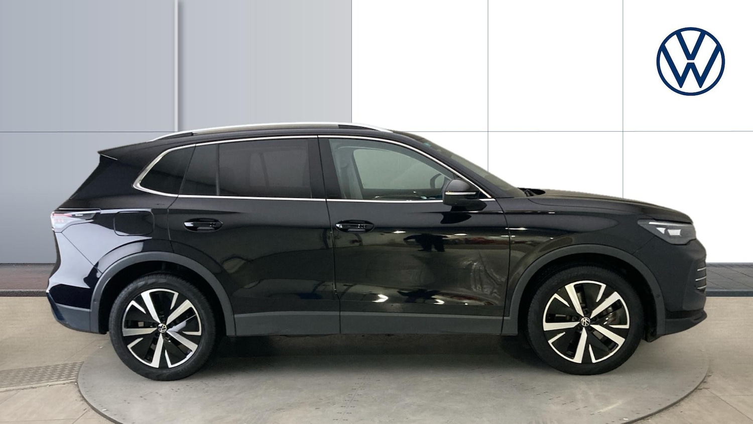 Used Volkswagen Tiguan 2024 for sale - 76568359: Photo 4