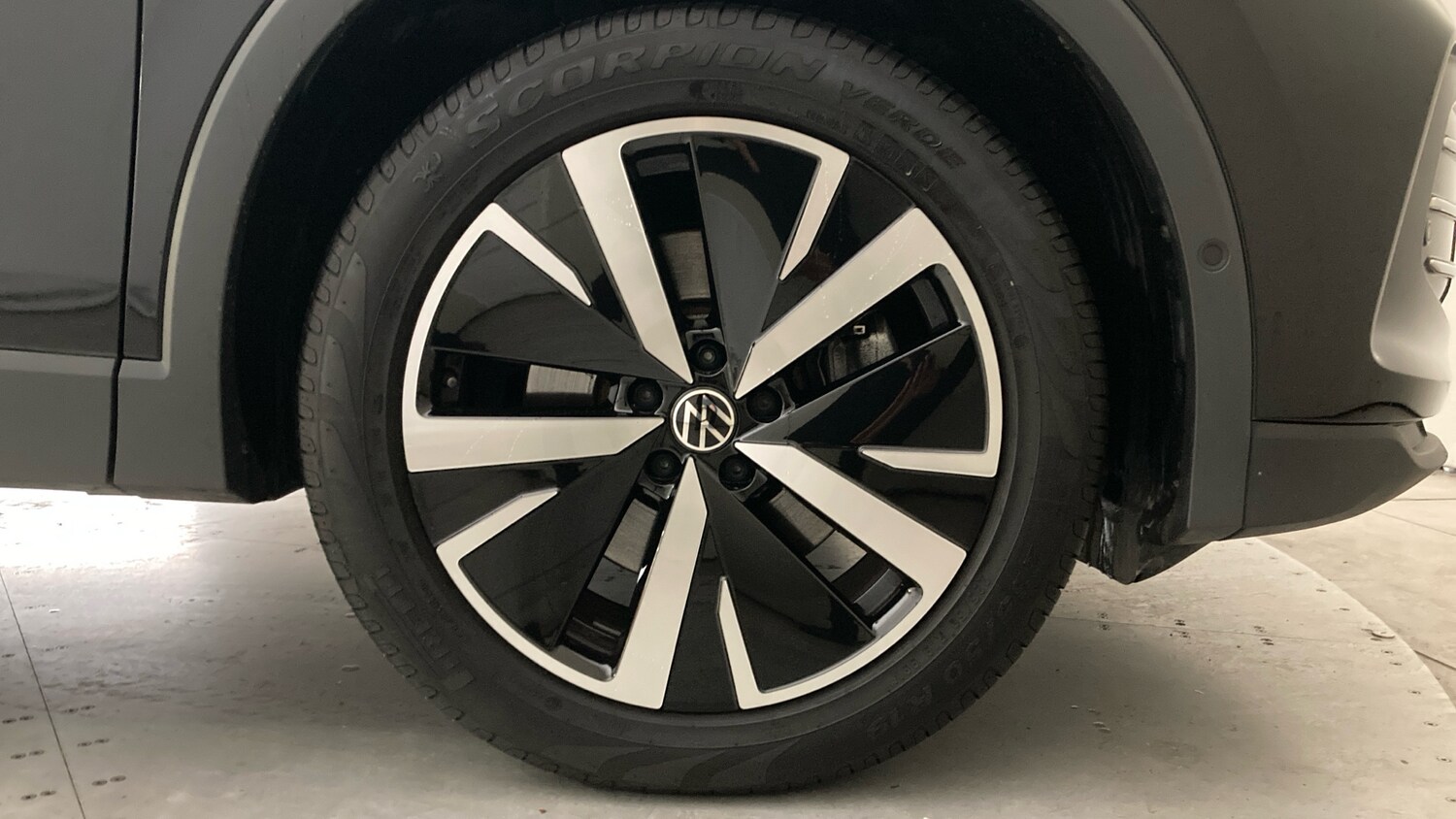 Used Volkswagen Tiguan 2024 for sale - 76568359: Photo 5