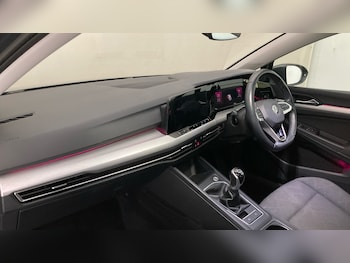 Used Volkswagen Golf 2021 for sale - 76146442: Photo 2