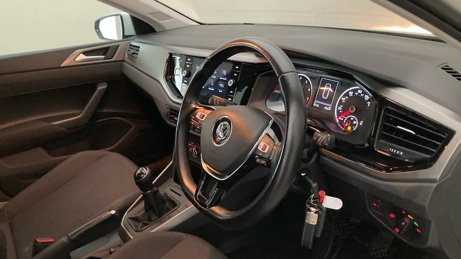 Used Volkswagen Polo 2019 for sale - 76101215: Photo 6