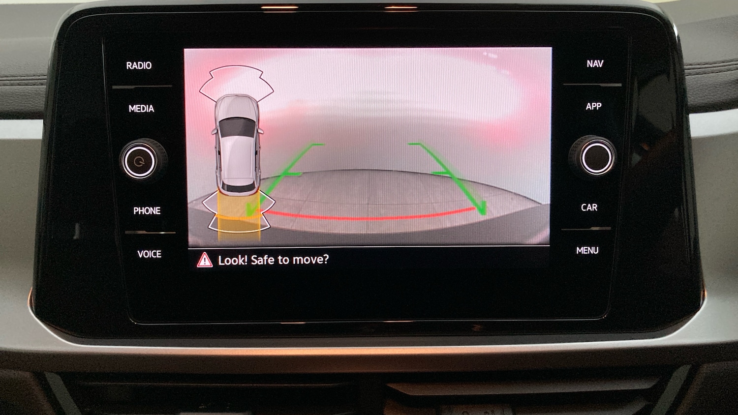 Used Volkswagen T-Roc 2025 for sale - 76921177: Photo 25