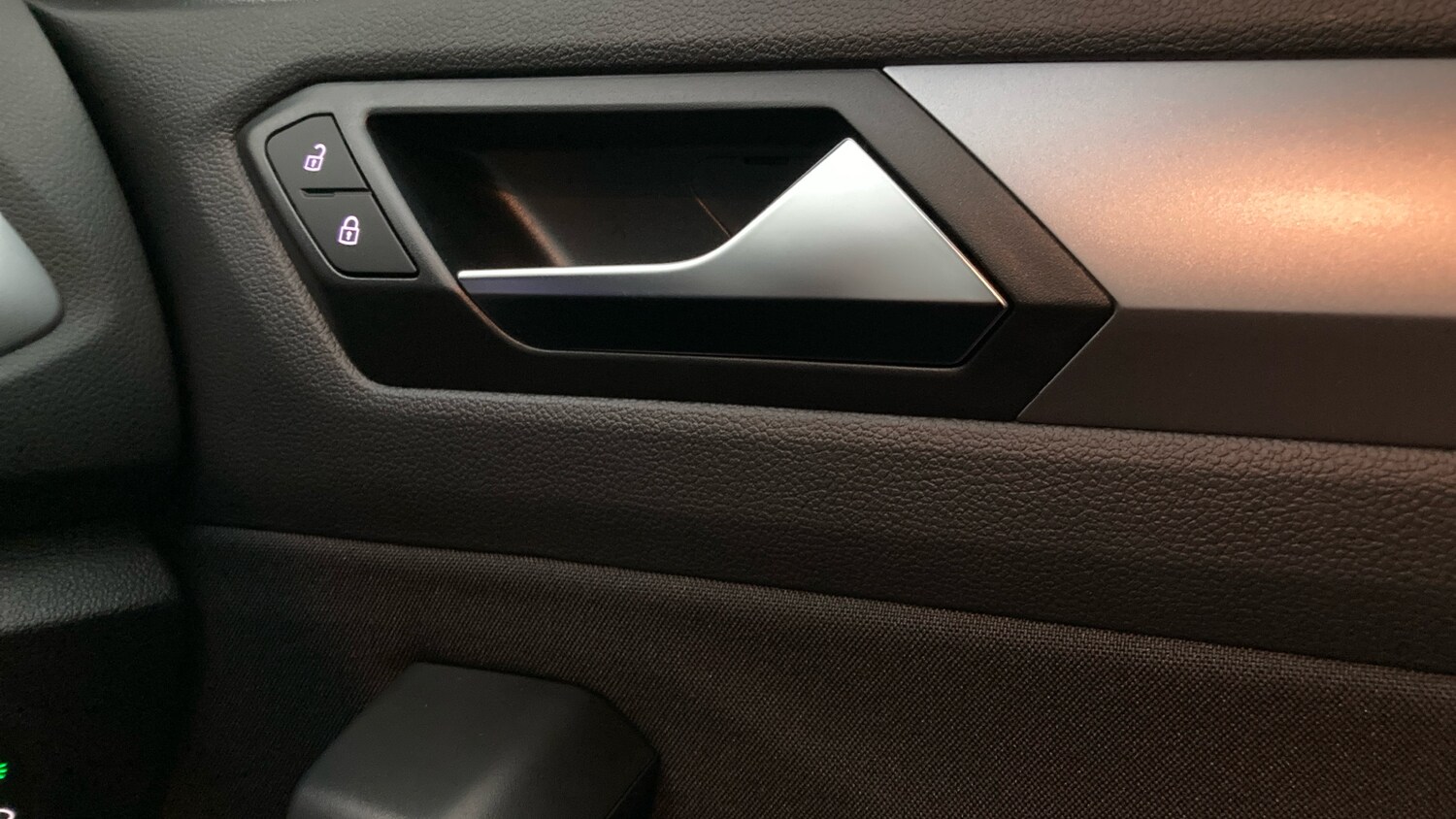 Used Volkswagen T-Roc 2025 for sale - 76921177: Photo 28