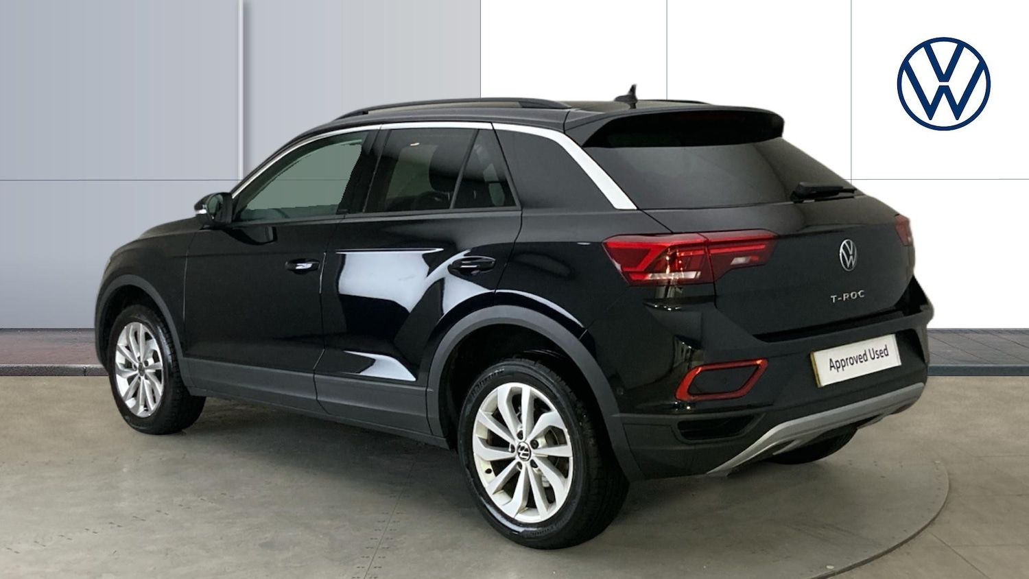 Used Volkswagen T-Roc 2025 for sale - 76921177: Photo 3