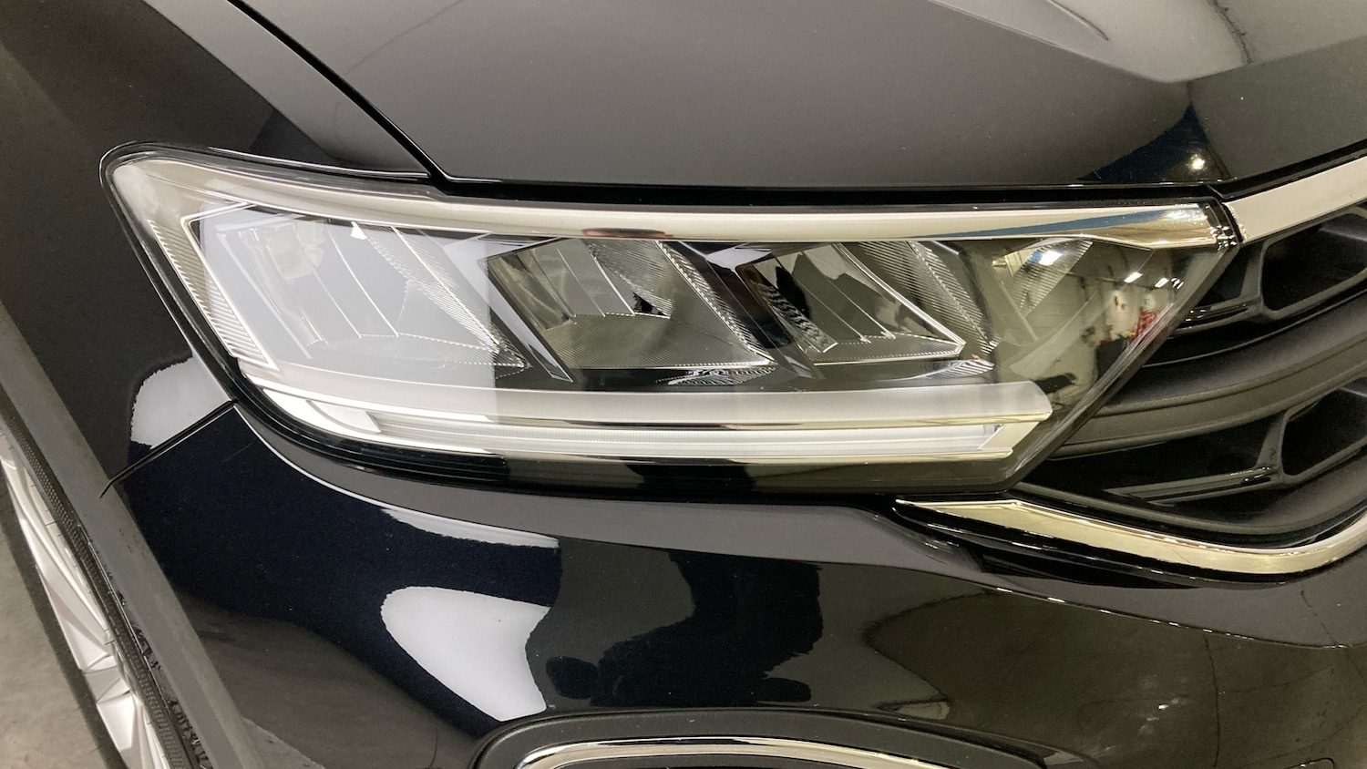 Used Volkswagen T-Roc 2025 for sale - 76921177: Photo 32