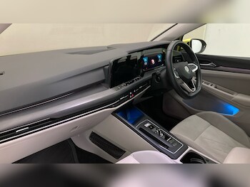 Used Volkswagen Golf 2021 for sale - 77511567: Photo