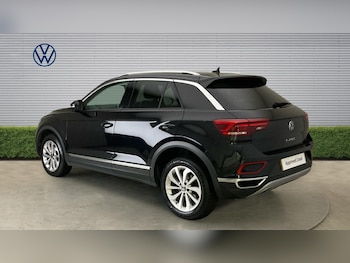 Used Volkswagen T-Roc 2023 for sale - 79369106: Photo