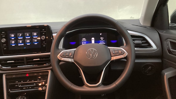 Used Volkswagen T-Roc 2025 for sale - 76299245: Photo 10
