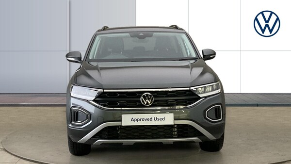 Used Volkswagen T-Roc 2025 for sale - 76299245: Photo 7