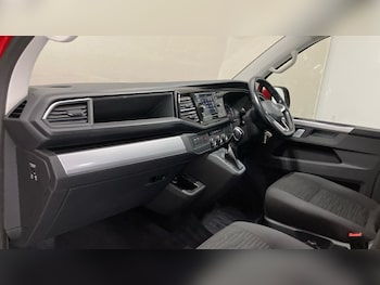 Used Volkswagen Caravelle 2021 for sale - 75134407: Photo