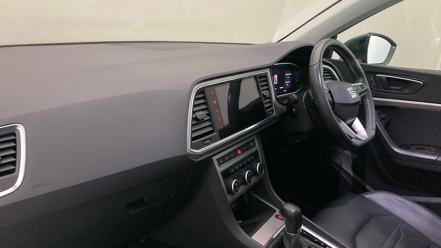 Used SEAT Ateca 2021 for sale - 77676169: Photo 2