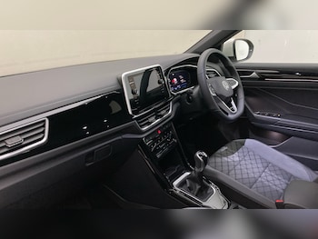 Used Volkswagen T-Roc 2026 for sale - 78815016: Photo