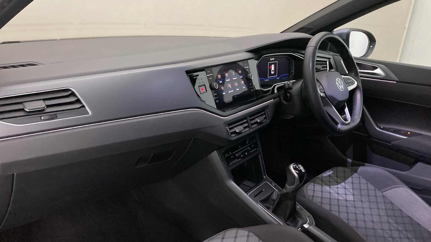 Used Volkswagen Taigo 2022 for sale - 77490578: Photo 2