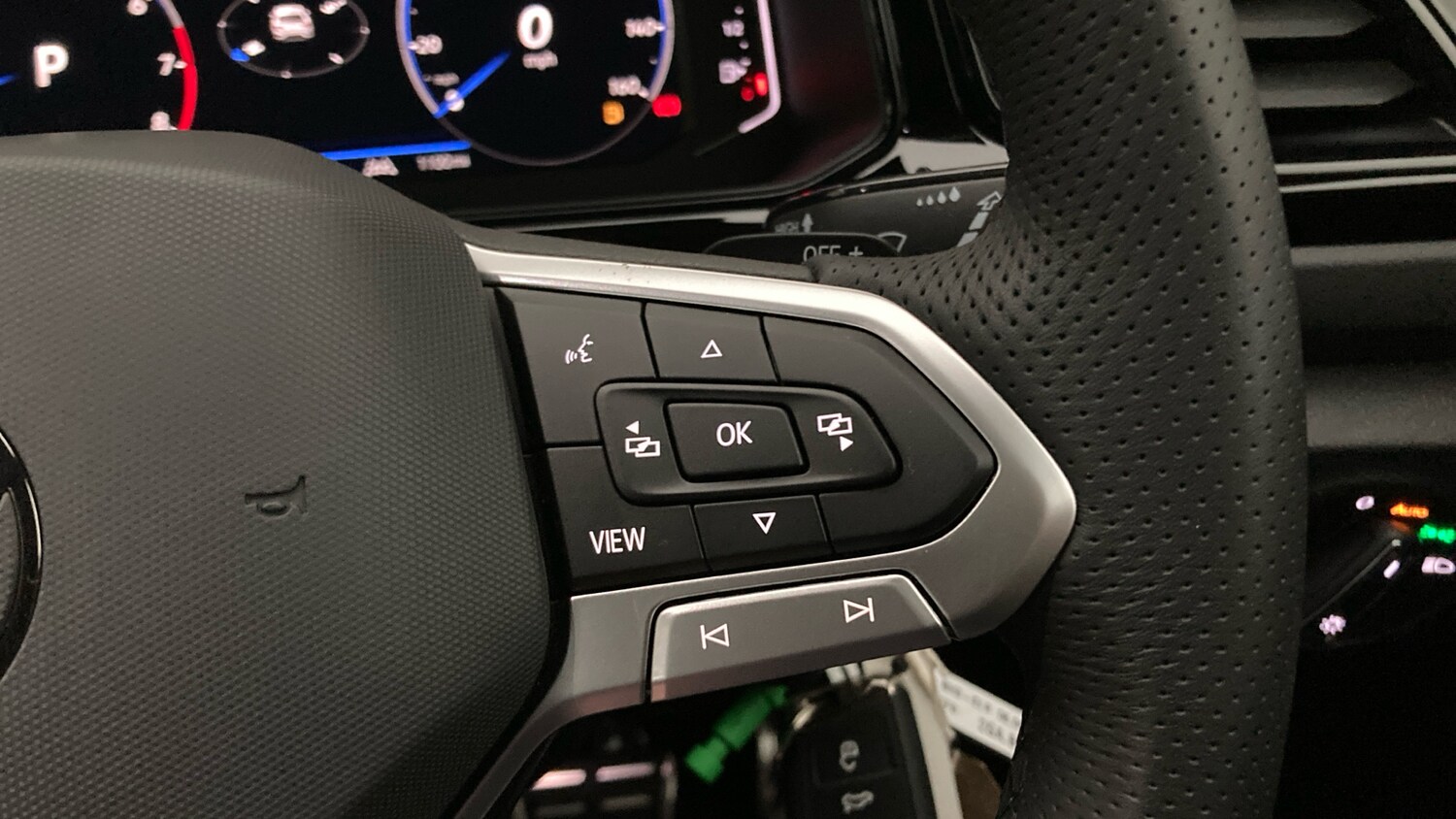 Used Volkswagen T-Roc 2025 for sale - 76263190: Photo 18