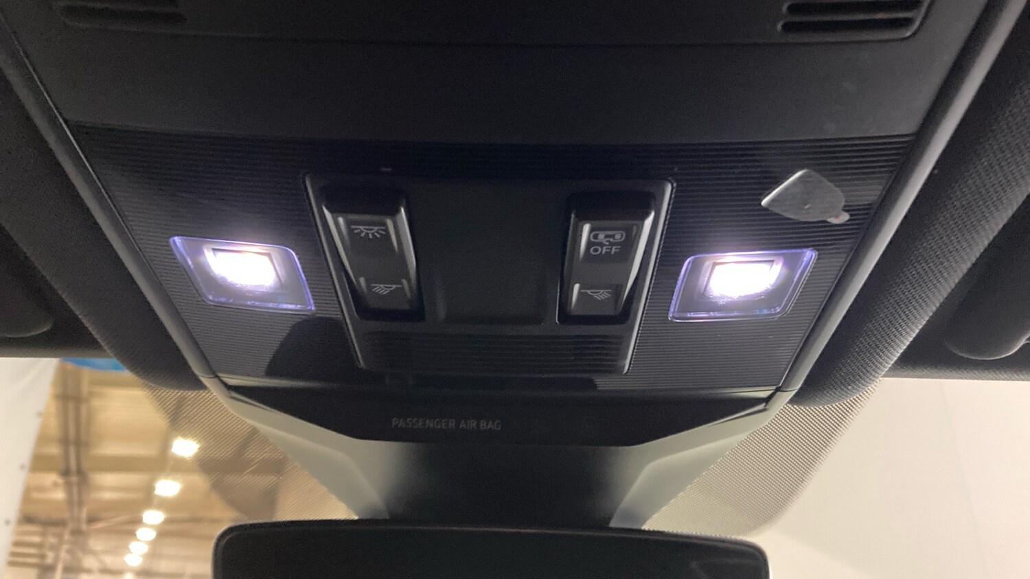 Used Volkswagen T-Roc 2025 for sale - 76263190: Photo 31