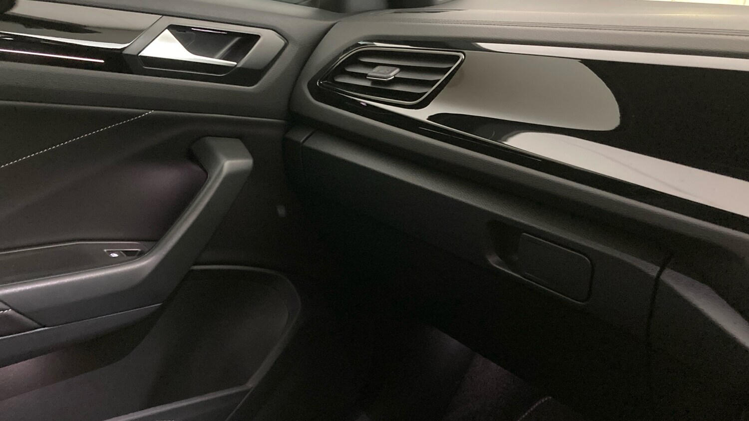 Used Volkswagen T-Roc 2025 for sale - 76263190: Photo 32