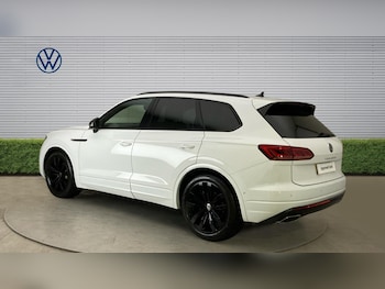 Used Volkswagen Touareg 2023 for sale - 79340404: Photo