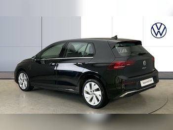 Used Volkswagen Golf 2025 for sale - 77676973: Photo