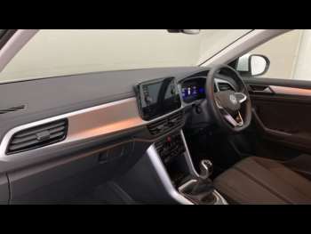 Used Volkswagen T-Roc 2023 for sale - 74878119: Photo