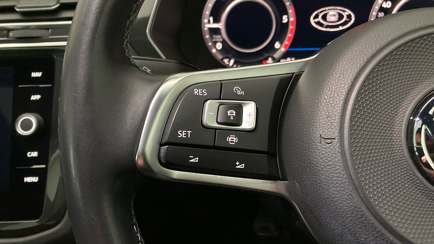 Used Volkswagen Tiguan 2018 for sale - 77026021: Photo 17