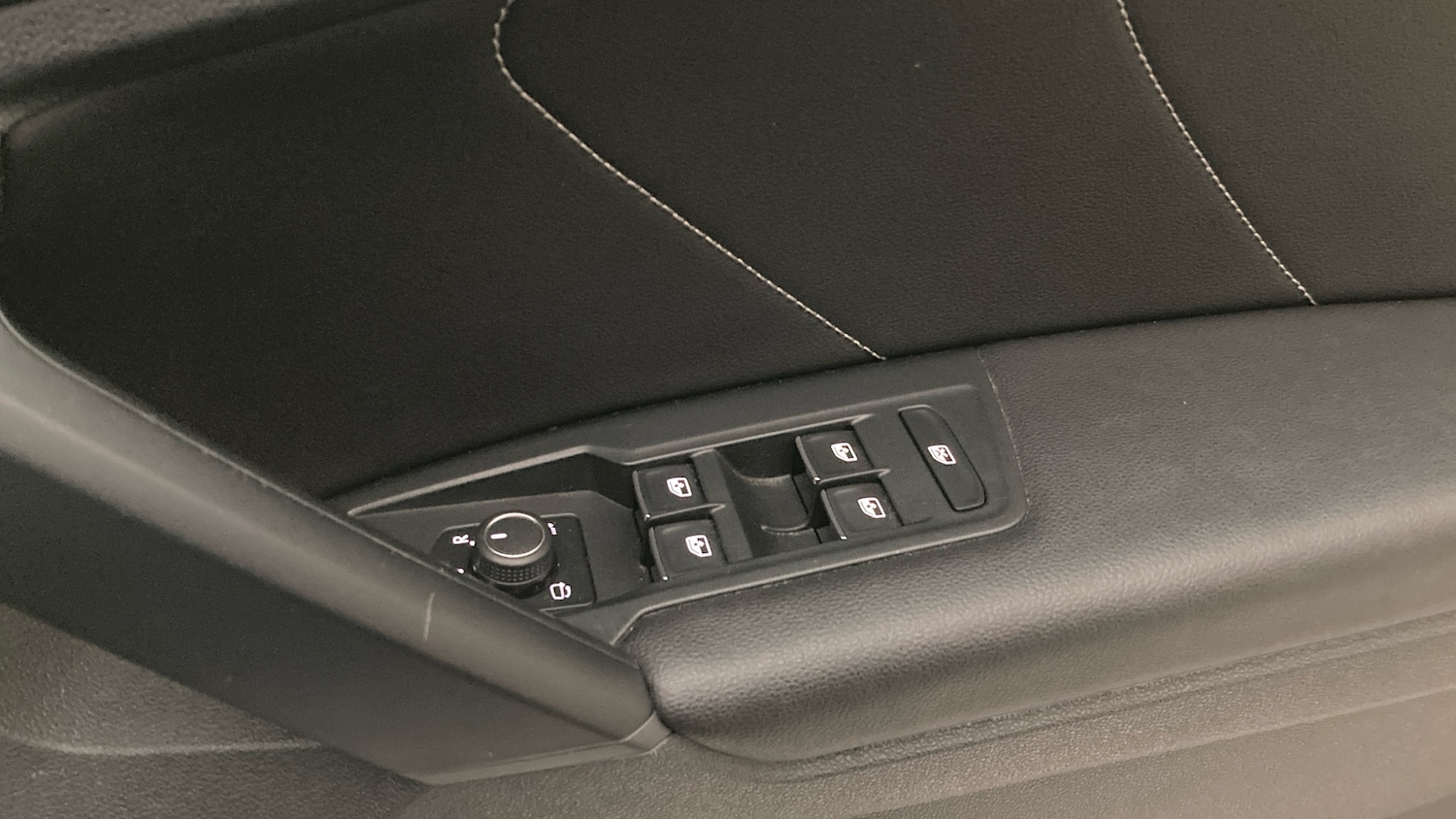 Used Volkswagen Tiguan 2018 for sale - 77026021: Photo 30