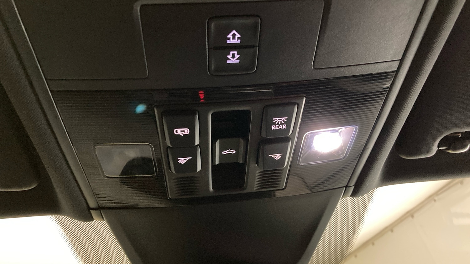 Used Volkswagen Tiguan 2018 for sale - 77026021: Photo 32