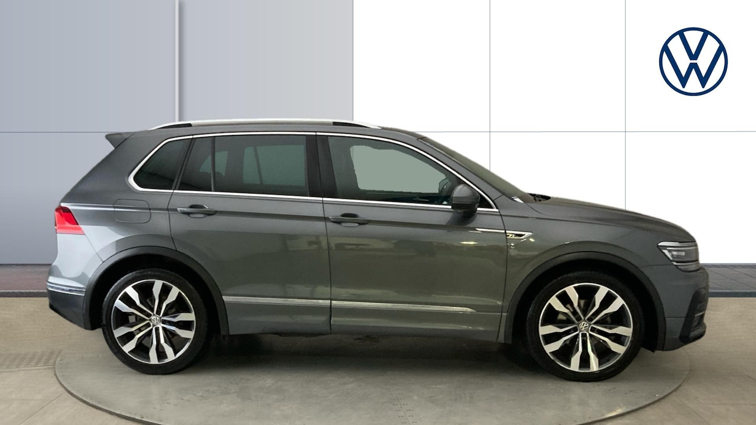 Used Volkswagen Tiguan 2018 for sale - 77026021: Photo 4