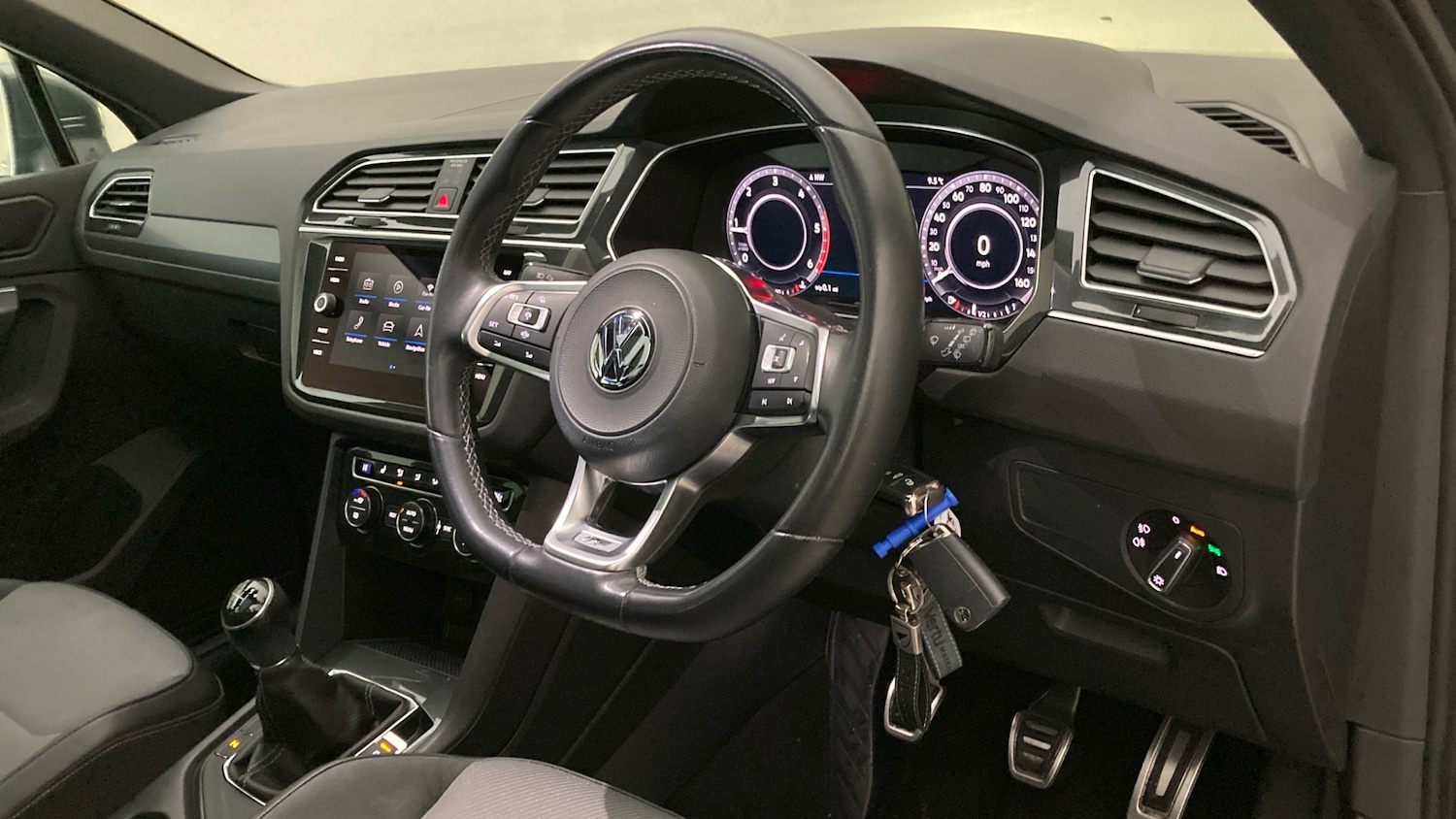 Used Volkswagen Tiguan 2018 for sale - 77026021: Photo 6